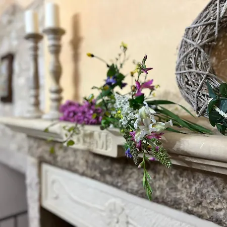 مزرعة للإقامة Il Casolare Di Nonno Mario *